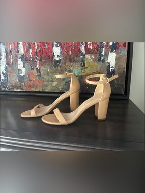 Stuart Weitzman Nearly Nude Block Heel Sandals – Size 8
